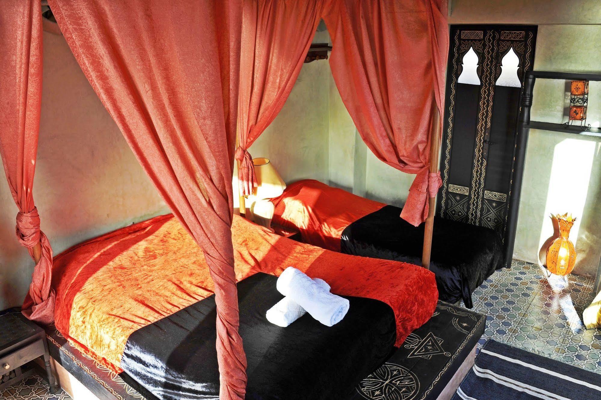 Aloha Surf Camp Maroc Hotell Tamraght Exteriör bild